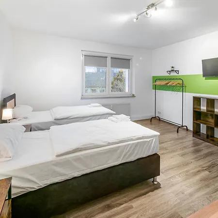 Lägenhet Modern 3-br Apmt. Sleeps 6+ *